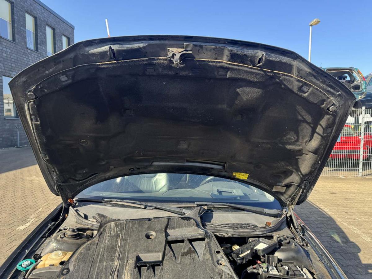 Volvo V70 2 original Motorhaube 01900 Black Stone BJ06